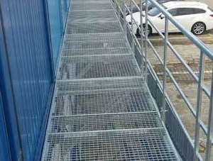 Gitter-Brücke